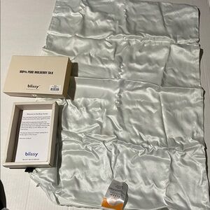 Bliss 100% Mulberry Silk Queen Pillowcase